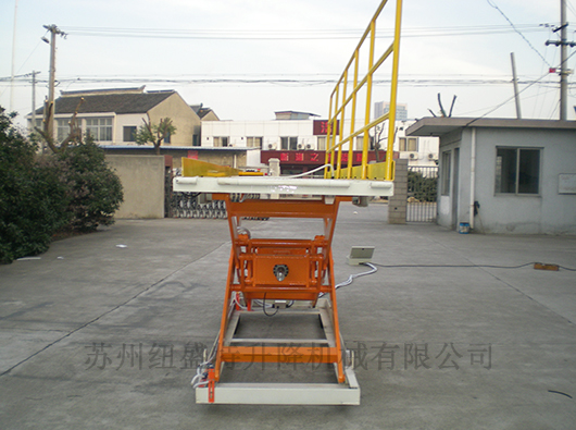 滚珠丝杆升降平台